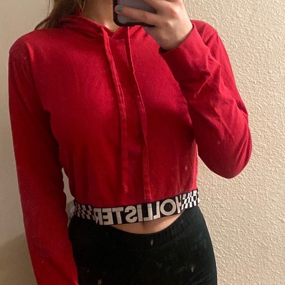 Hollister • Cropped Red, White, & Black Checkered Hoodie - Picture 6 of 6